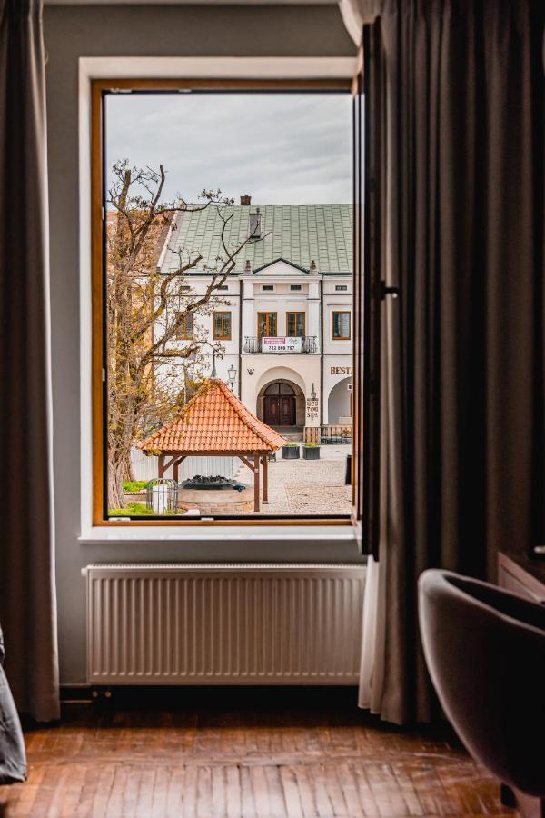 The Old Townhouse II Aparthotel Krosno Exterior foto